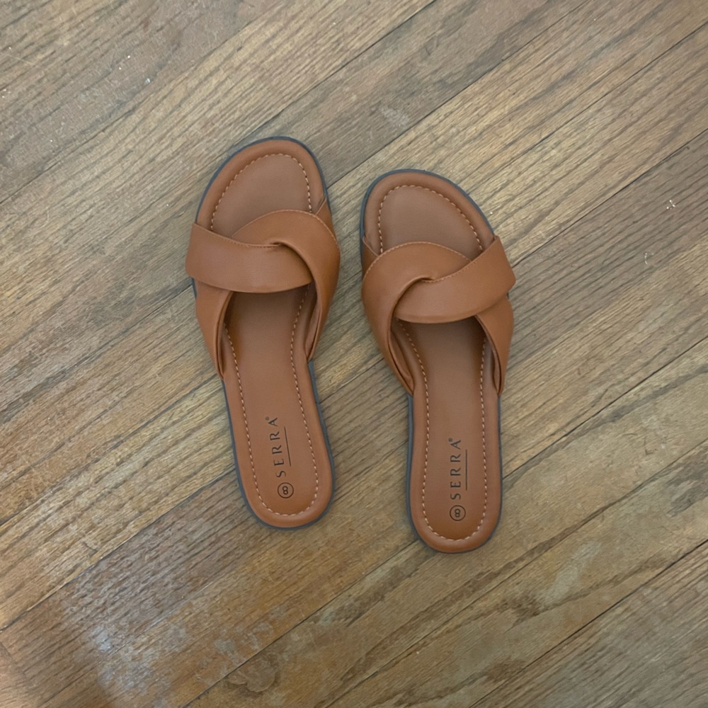 Serra Brown Slide Sandals Size 8